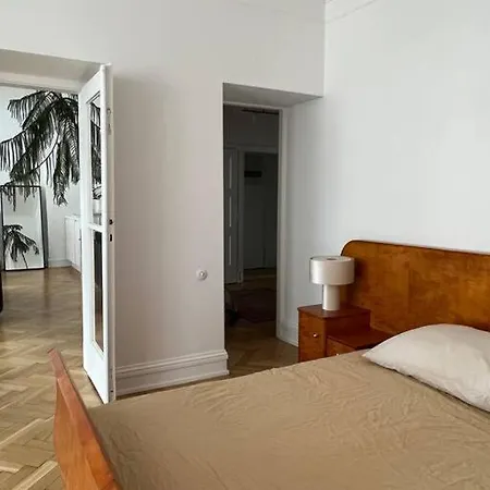 Plac Zbawiciela / Sunny Bedroom + Livingroom Savior Square * Warszawa
